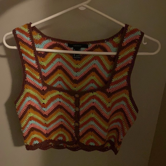 Colourful knitted vest with undoable buttons - Picture 1 of 2